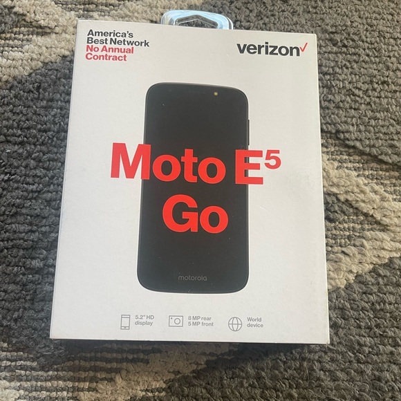 Verzion Moto E5 go - Picture 1 of 4